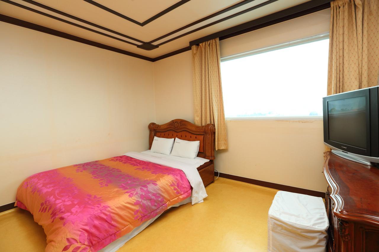 Jumunjin Hotel Каннын Экстерьер фото